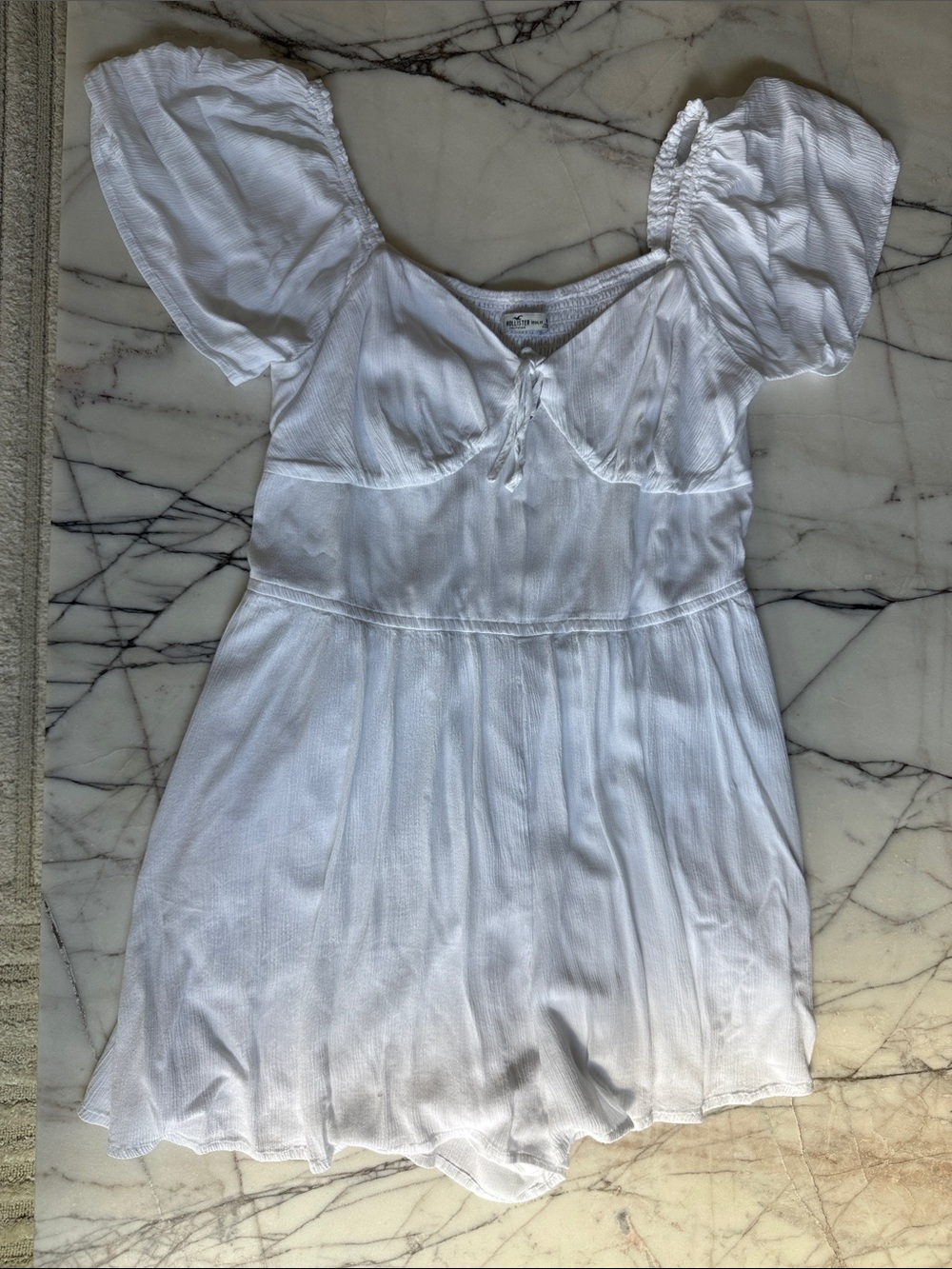 XL Hollister White Puff-Sleeve Romper